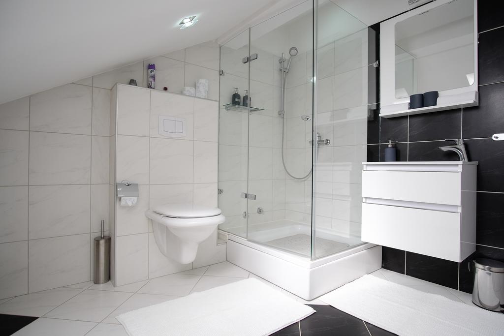 Apartments Lovori-Lorbe Требине Екстериор снимка